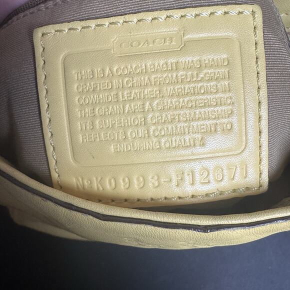 Vintage Coach Zoe Hobo Shoulder Bag Yellow Leather Y2K - Picture 13 of 14